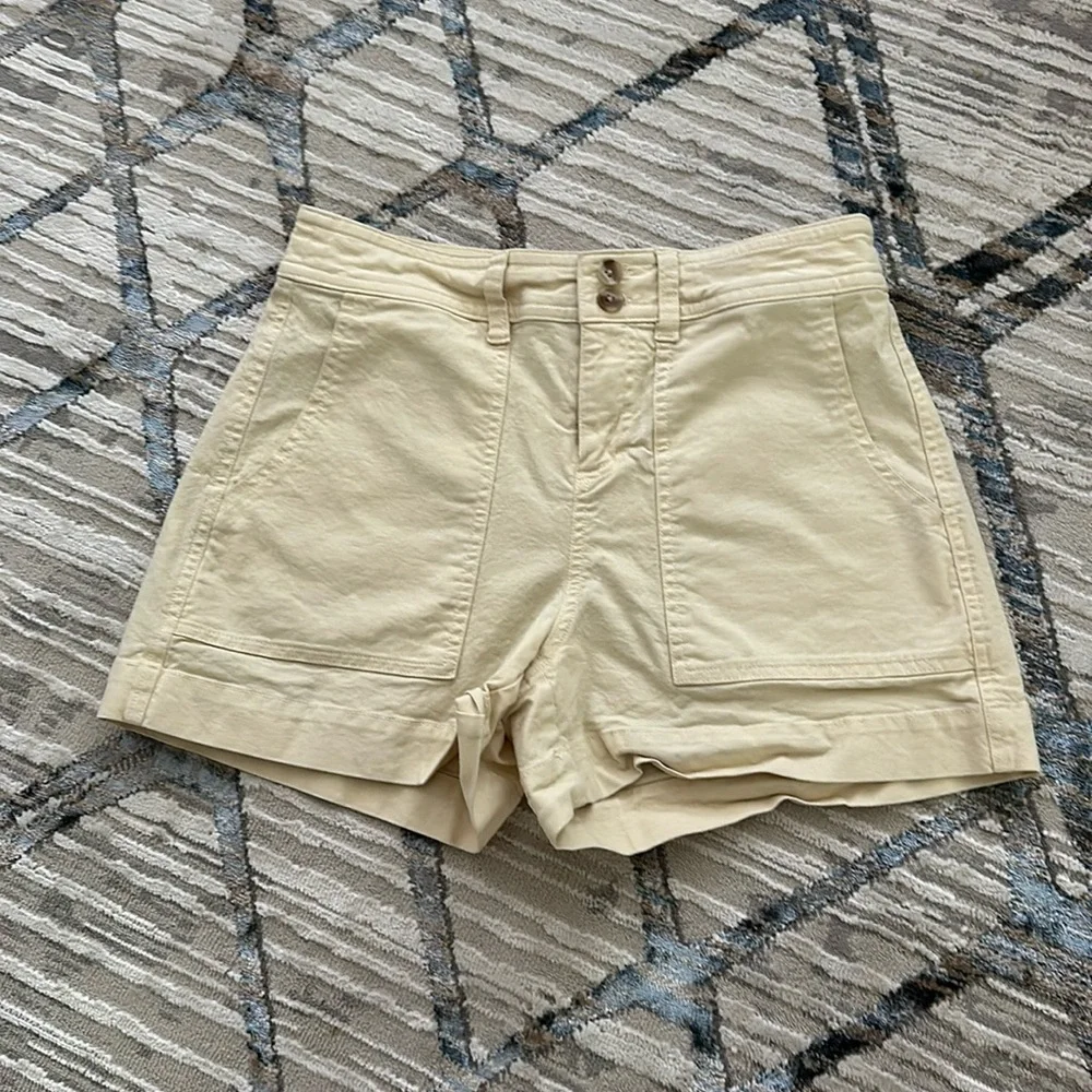 A new day • high waisted yellow shorts - Picture 1 of 8